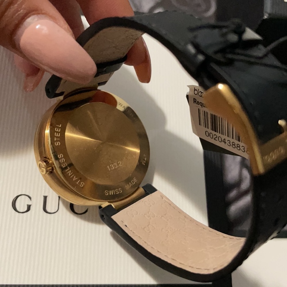 Gucci Watch - Picture 4 of 5
